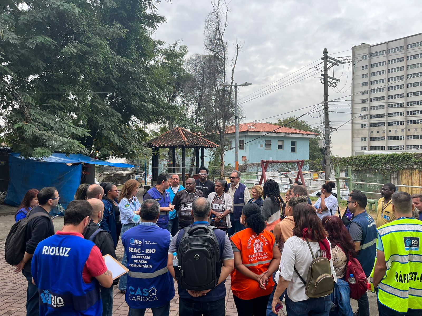Complexo do Lins recebe visita técnica da Prefeitura para implantação do Programa Favela com Dignidade - Prefeitura da Cidade do Rio de Janeiro