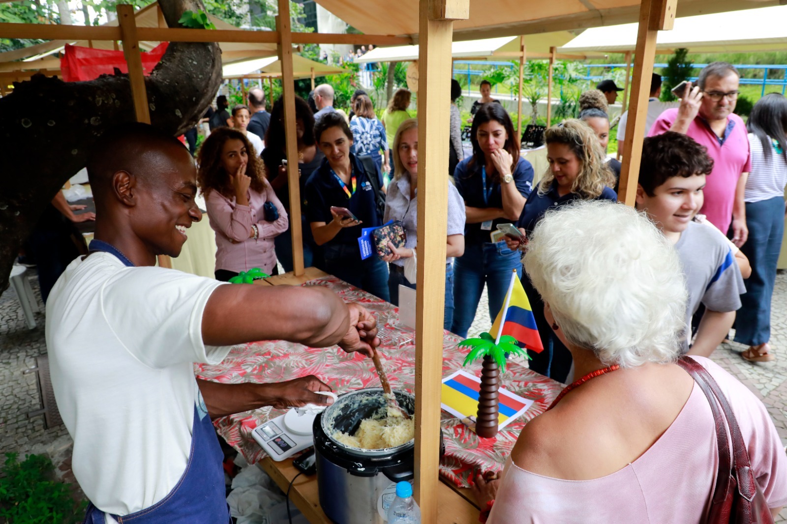 Feira Multicultural Refúgio em Foco acontece nesta quinta-feira, na sede da Prefeitura - Prefeitura da Cidade do Rio de Janeiro