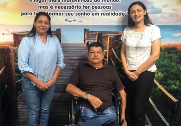 Prefeitura de Cuiab | Parceria entre Secretaria de Assistncia Social e rede de supermercados promove incluso de pessoas com deficincia no mercado de trabalho