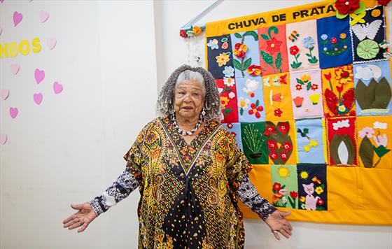 Dona Leonir chega aos 89 anos como exemplo de vitalidade