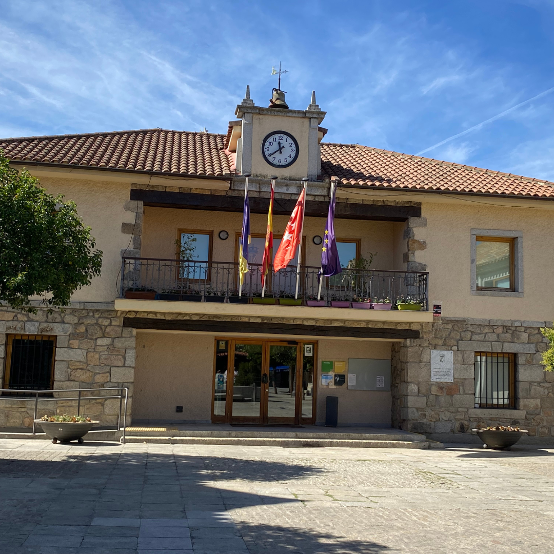 El Ayuntamiento de Torrelodones elimina la cita previa e impulsa la atención al vecino en La Colonia
