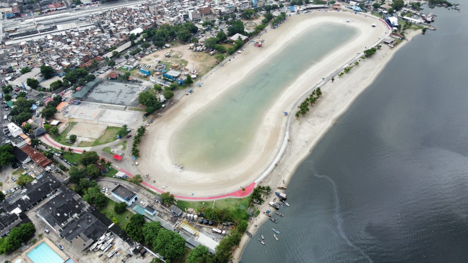 Piscinão de Ramos recebe serviço de manutenção a partir de segunda-feira - Prefeitura da Cidade do Rio de Janeiro