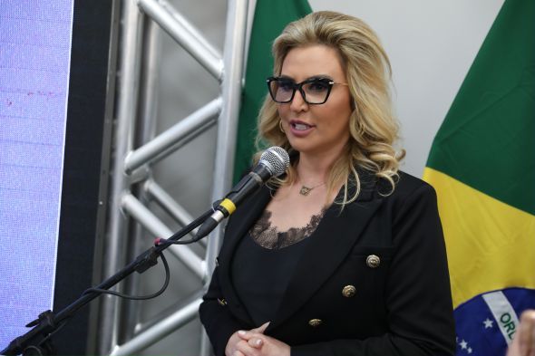 Prefeitura de Cuiab | Agosto Lils: Ao idealizada pela primeira-dama busca incentivar mulheres a denunciar casos de violncia domstica