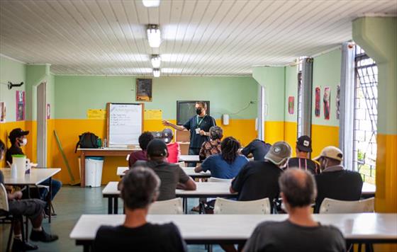 Prefeitura de Curitiba oferece 1.483 vagas de qualificao profissional gratuita