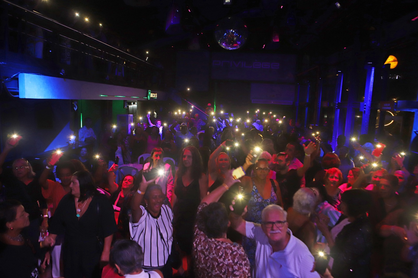 Baile dos Idosos na Privilége encerra as comemorações em alusão ao Dia Internacional dos idosos