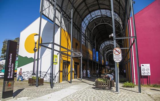 Duas feiras de emprego vo ofertar 2.000 vagas nesta quarta