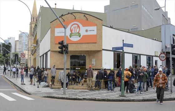 Mesa Solidria alimenta quem precisa com refeies gratuitas e dignidade