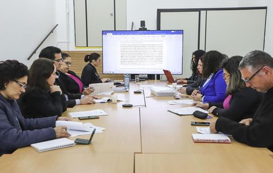 Prefeitura recebe demandas dos representantes de servidores da FAS