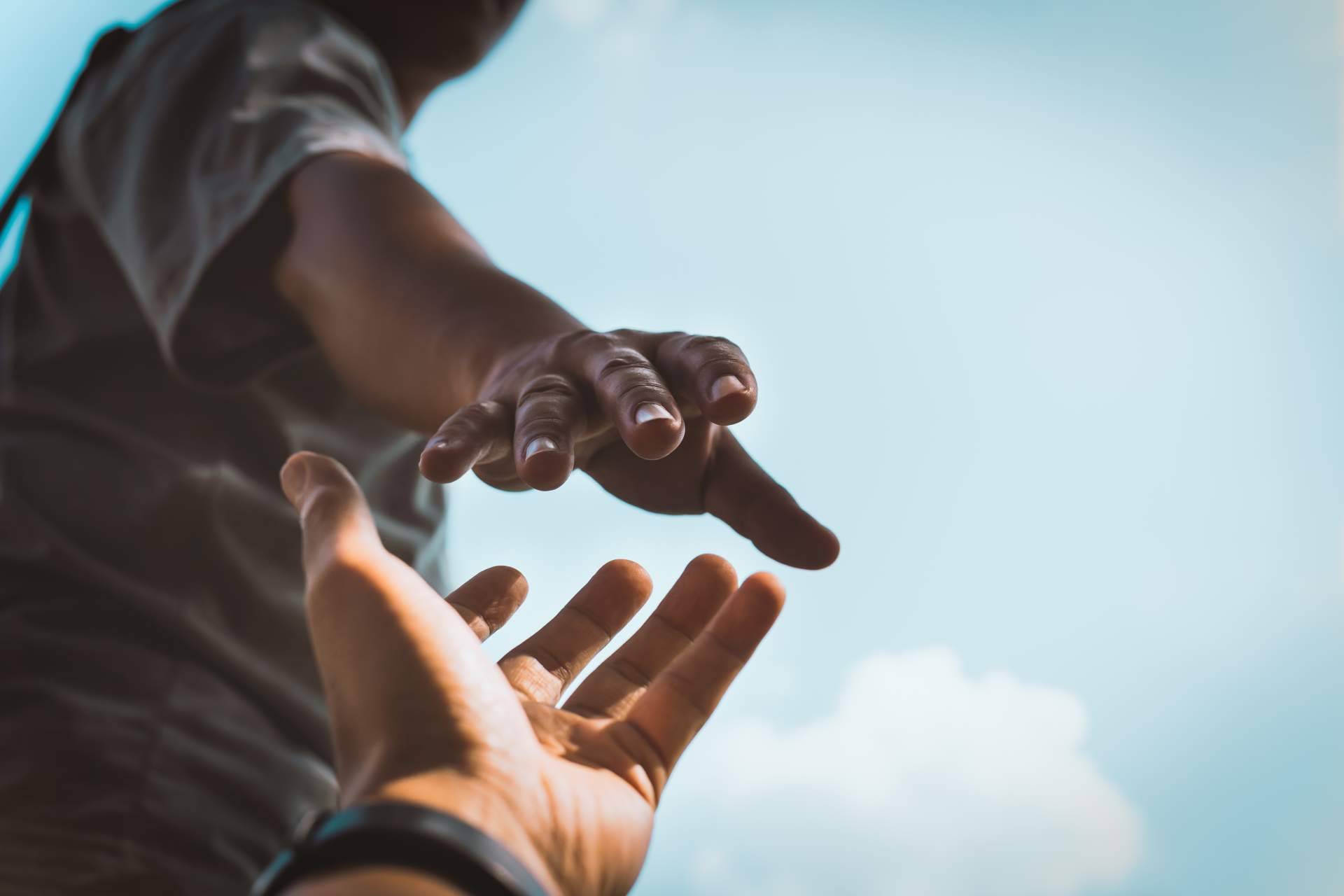 Encontrar albergues a hombres, mujeres y niños con Fundación OFIR